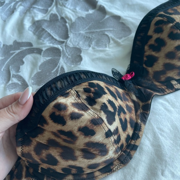 Cheetah bra - Picture 2 of 3
